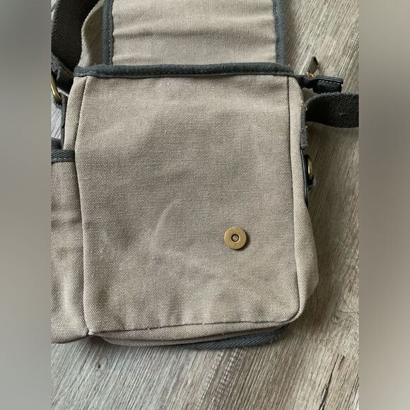 Cargoit Crossbody Travel Bag Cargo Canvas Flap Brown Tan Gray Small Medium - Picture 5 of 13